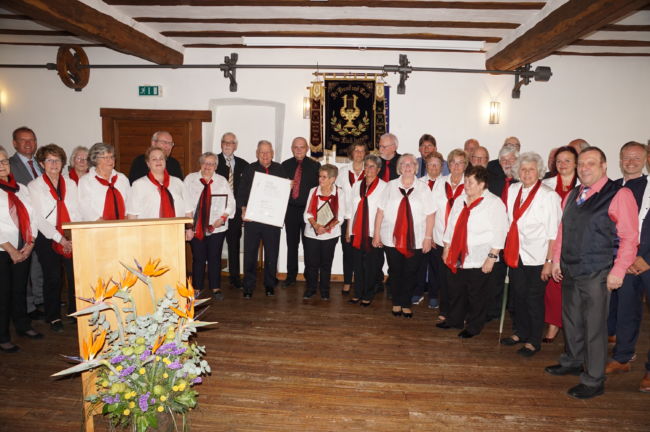 Chorgesamtbild 100 Jahre Volkschor. Foto: Jürgen Biehler.